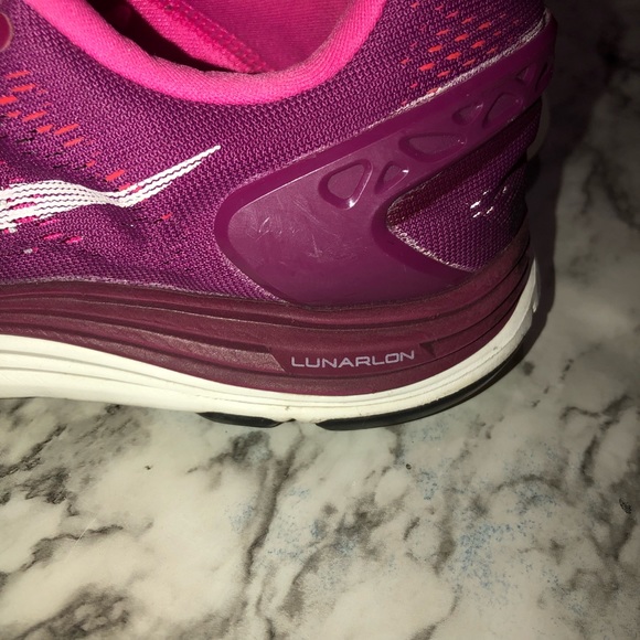 Nike LunarLon pink purple sneakers womens Size:8 - Picture 3 of 12